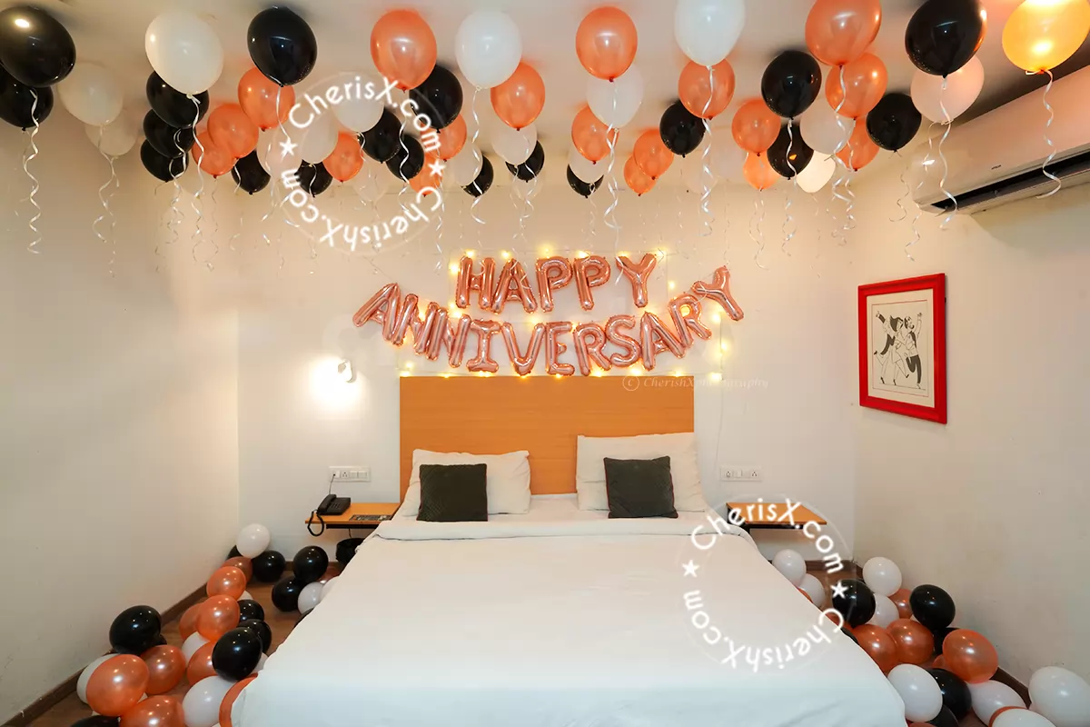 Step into the world of love with these fancy balloon decorations ...