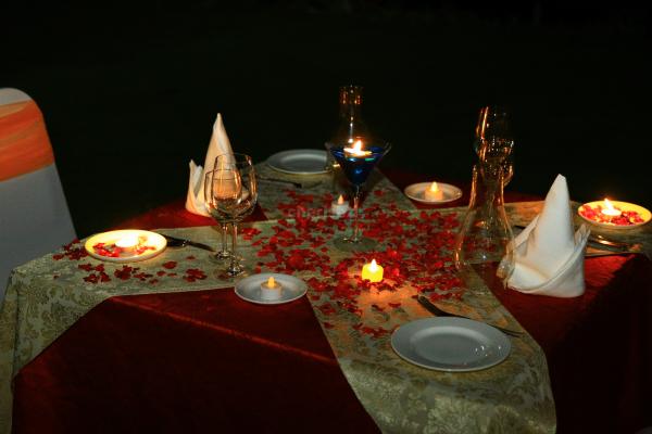 Private Candlelight Dinner Date In Andheri, Mumbai - Loviesta