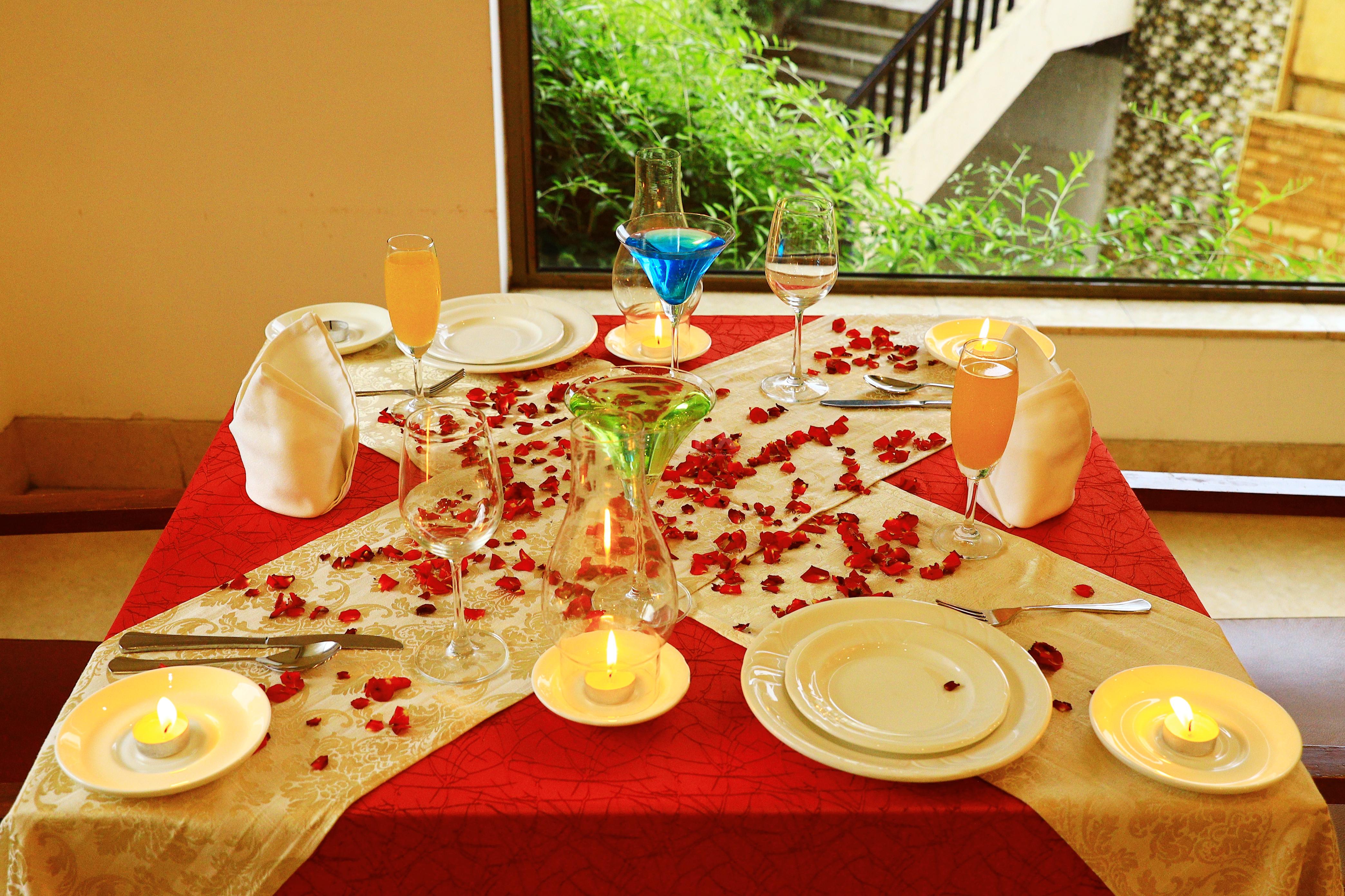 Set up the mood with this Indoor Candlelight Dining at Fortune