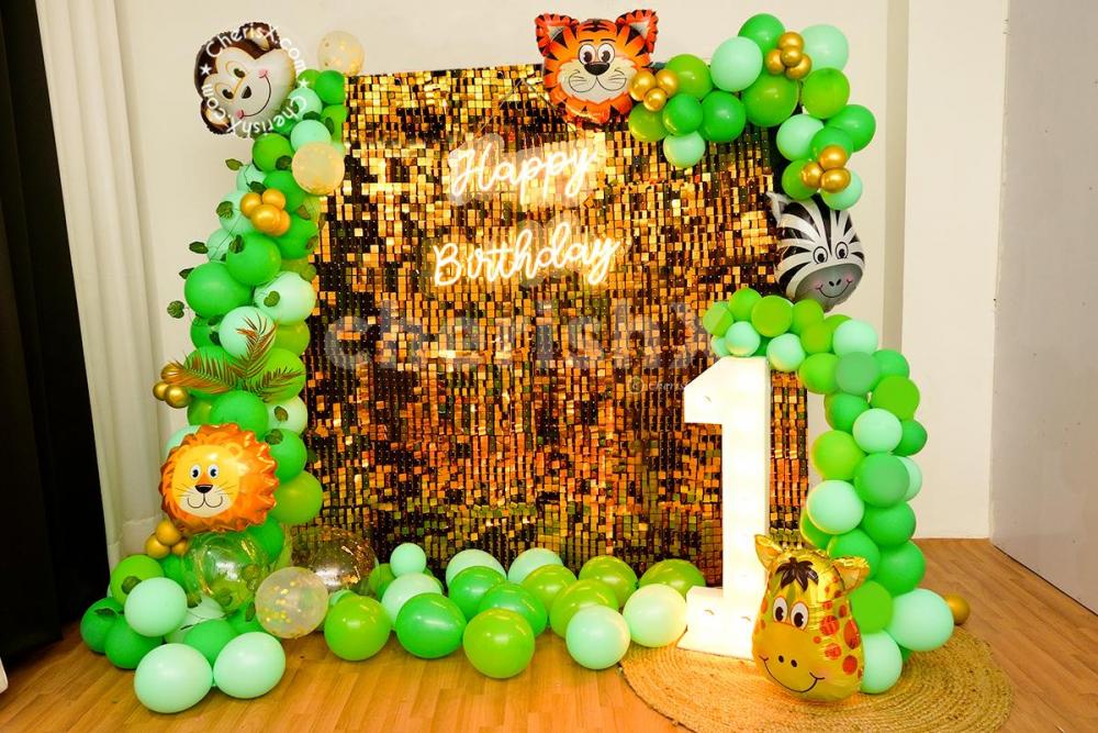 Book a Jungle theme Decor for your kids birthday in Delhi NCR.