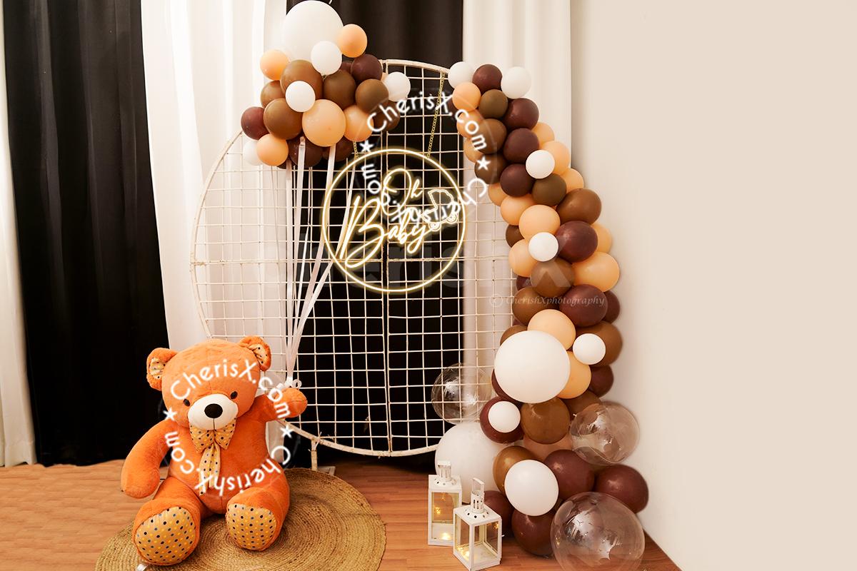 Combine old memories with new ones with the teddy bear-themed baby shower!