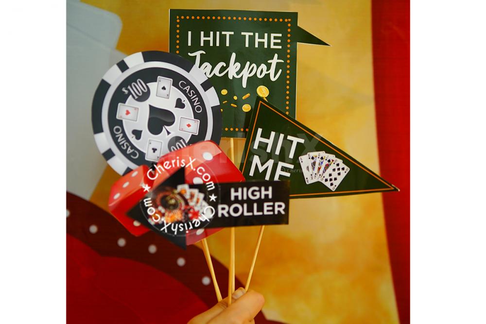 Gift Card Party Balloon Bucket to your close ones this Diwali. Delhi NCR