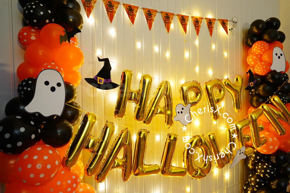 Orange and Black Theme Halloween Decor