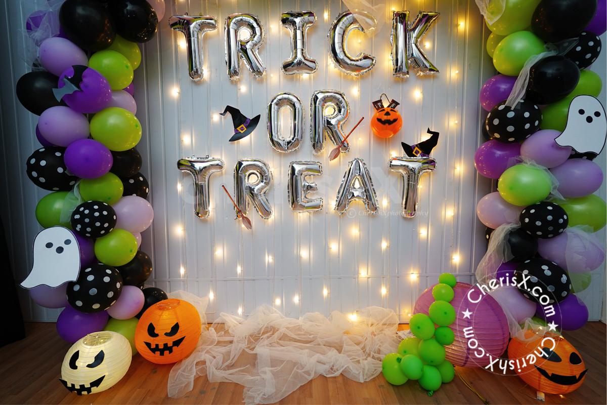 Trick Or Treat Halloween Decor