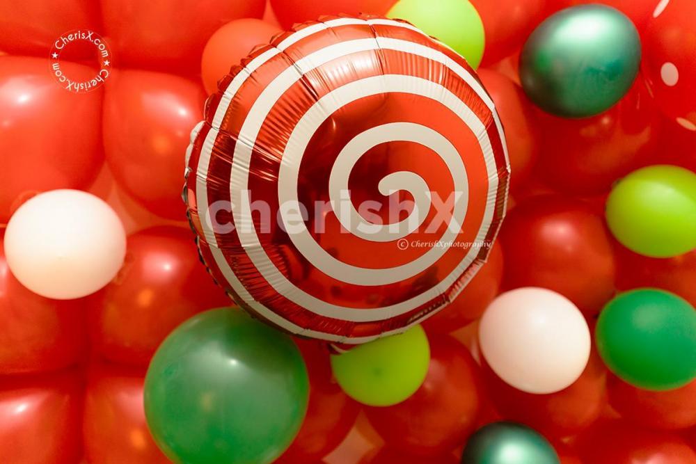 Make your Christmas Party Exciting with CherishX's Christmas Themed Balloon Backdrop.