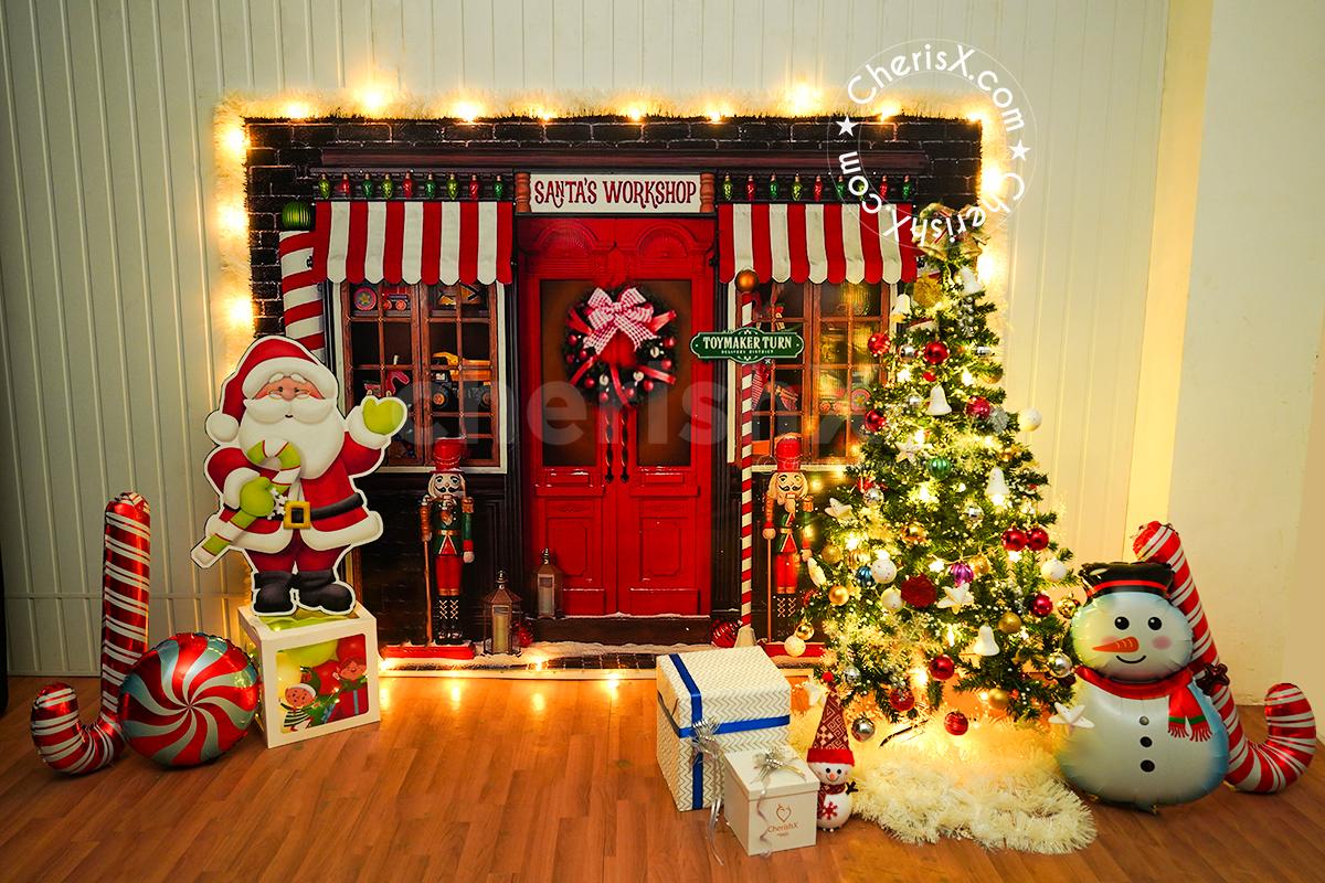 Christmas work desk/ pod decorations - under the Christmas tree! |  Decoración navideña oficina, Decoraciones de navidad del grinch, Navidad en  la oficina