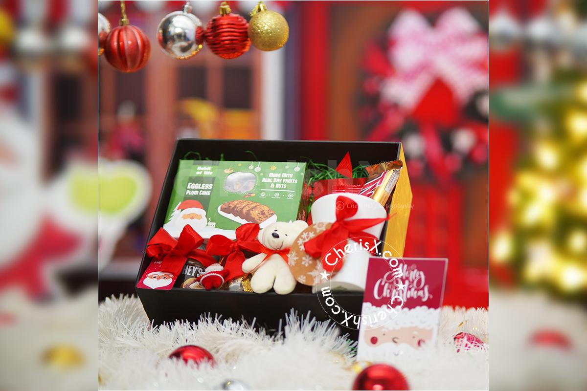 Christmas Candy House Hamper