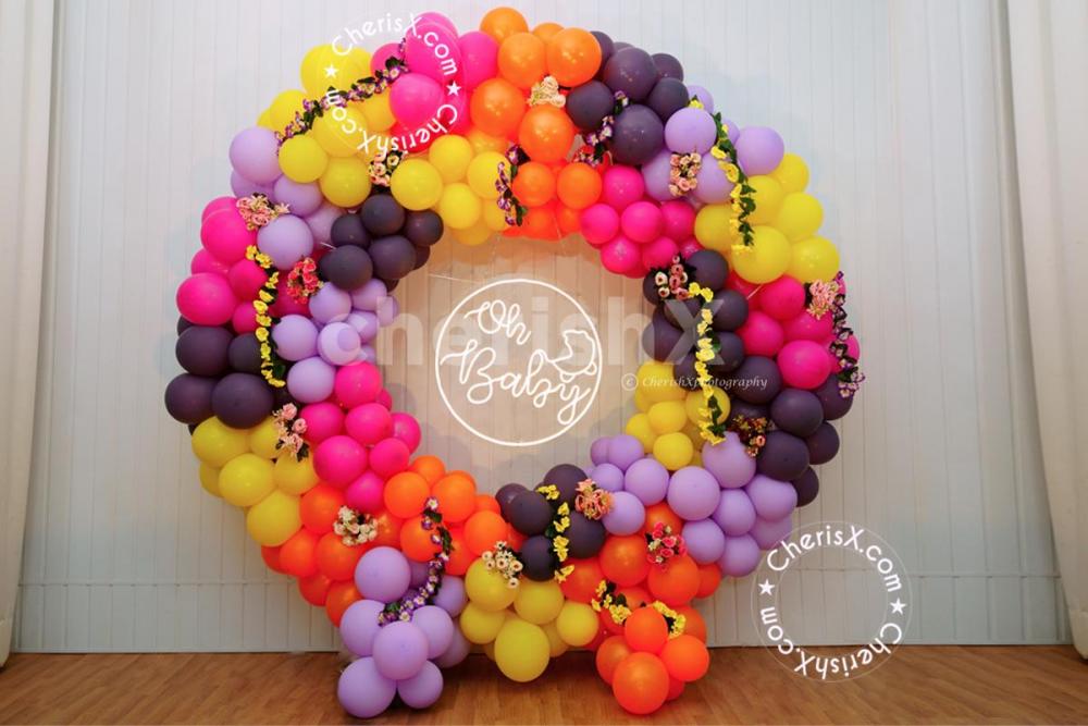 All the purple and yellow hues make for a memorable combination!