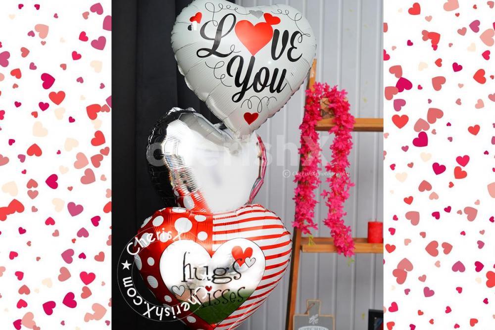 Express your passion and admiration with this unique gift of a teddy and love balloon bouquet combo
