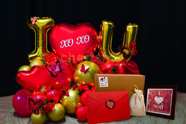 I Love You Balloon Bouquet With Feeling Loved Hamper