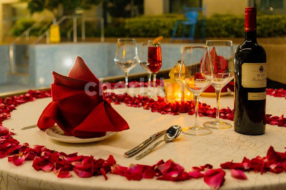 This valentine's at Poolside cabana enjoy a perfect evening of meals and music