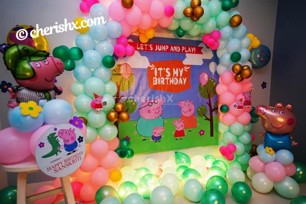 Make your child's birthday memorable with CherishX's Peppa Pig Birthday Theme Decor filled with colourful balloons!