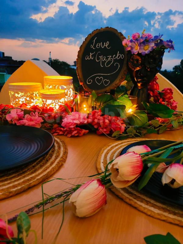 A beautiful occasion is best celebrated with a romantic set-up at the gazebo
