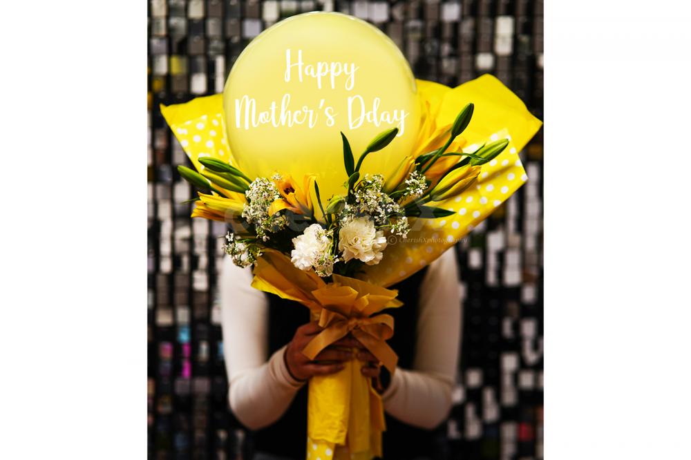 Your mother will surely feel special with this surprise of lovely ...