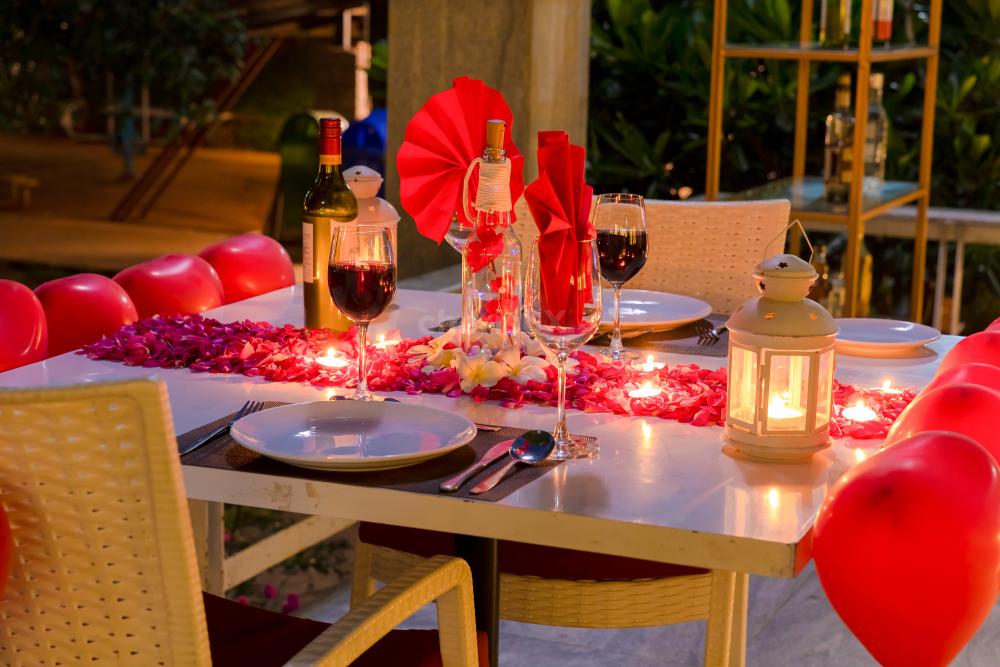 Your search for the best candlelight dinner experience ends here at