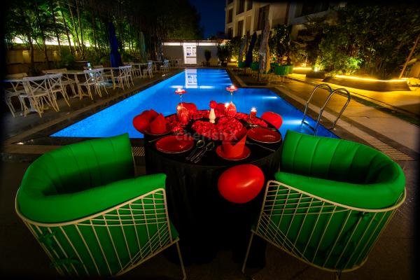 The candlelight dinner beside the pool is a lavish experience