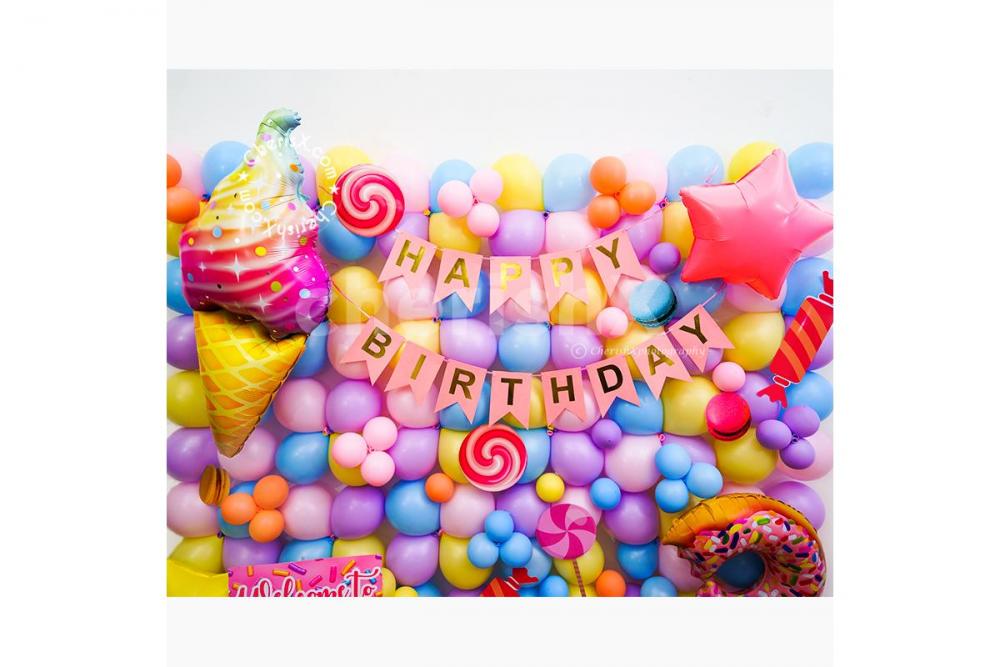Plan an awesome birthday party for your pet with this Gorgeous Candy Land Birthday Decor!