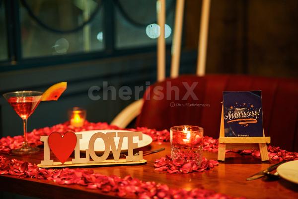 Indulge in a tantalizing course set menu and impeccable service at Pamaa Cafe.