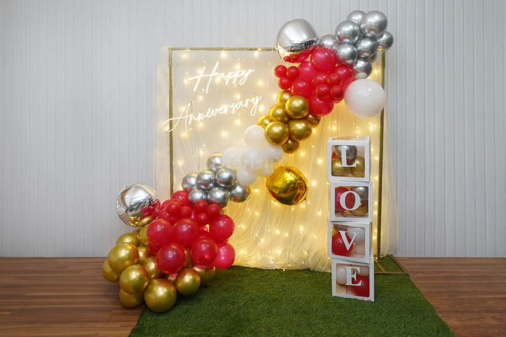 Pixel Lights, Red Carpet, and Love-Filled Balloon Arrangements Give a Captivating Look.